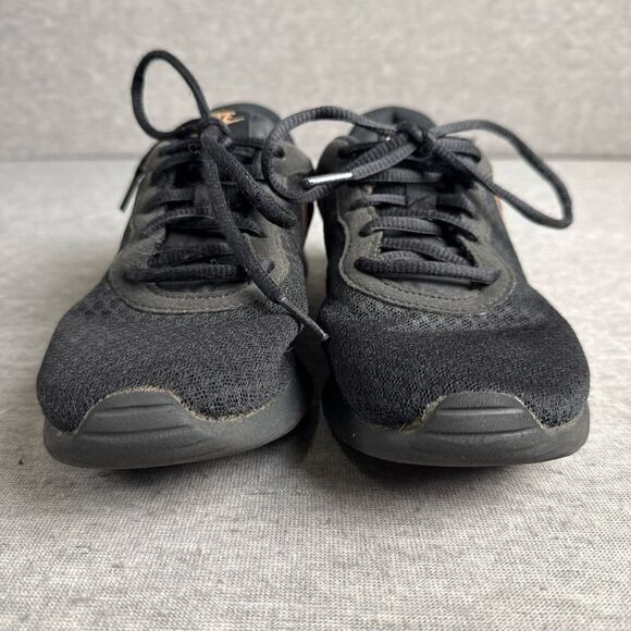 Nike Womens Tanjun 812655-005 Black Running Shoes Sneakers Size 6 - Picture 2 of 10